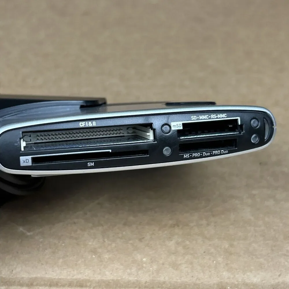 SanDisk ImageMate USB 12 In 1 Compact Flash Memory Card Reader SDDR-89